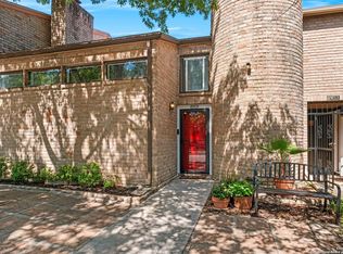 8909 Willmon Way, Windcrest, TX 78239