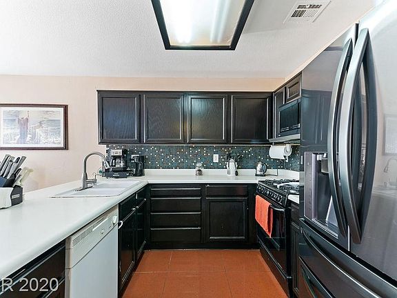 4th image of 6129 Grape Blossom Ave