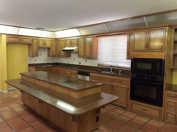 2nd image of 9607 Toledo Ave