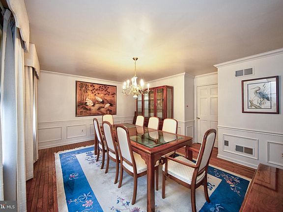 5th image of 7 Apple Wood Ct