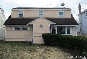 323 Peninsula Blvd