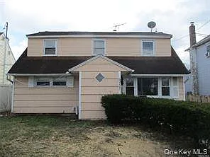 323 Peninsula Blvd Photo 1