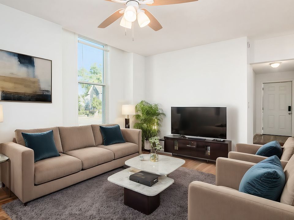 1st image of 1111 Franklin Ave #1109