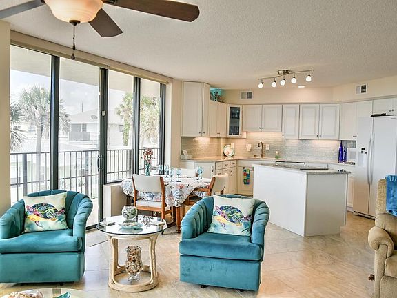 3rd image of 1295 Ocean Shore Blvd #1010
