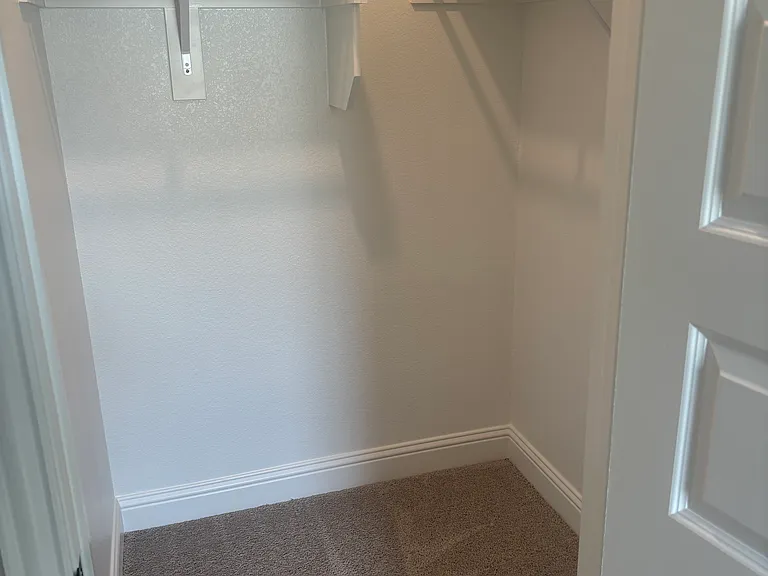 7863 Manilla Dr — Photo 15