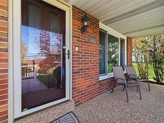 4th image of 5391 Sagebrush Dr