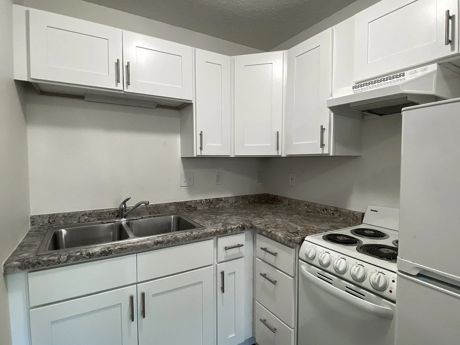 Erickson Apartments — Photo 2