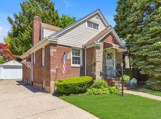 17209 45th Ave, Flushing, NY 11358