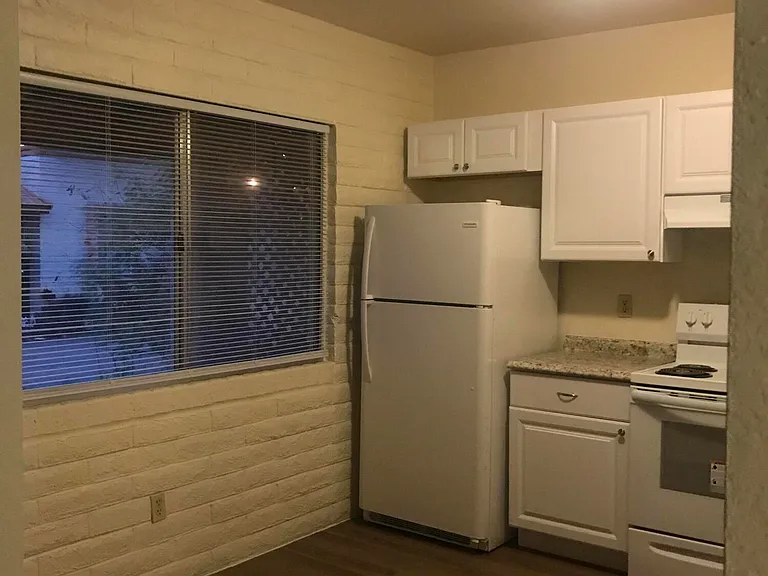 3699 N Mountain Ave #13 — Photo 5
