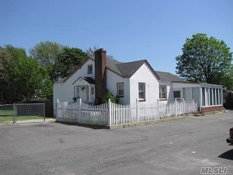 1st image of 1231-1233 Deer Park Ave