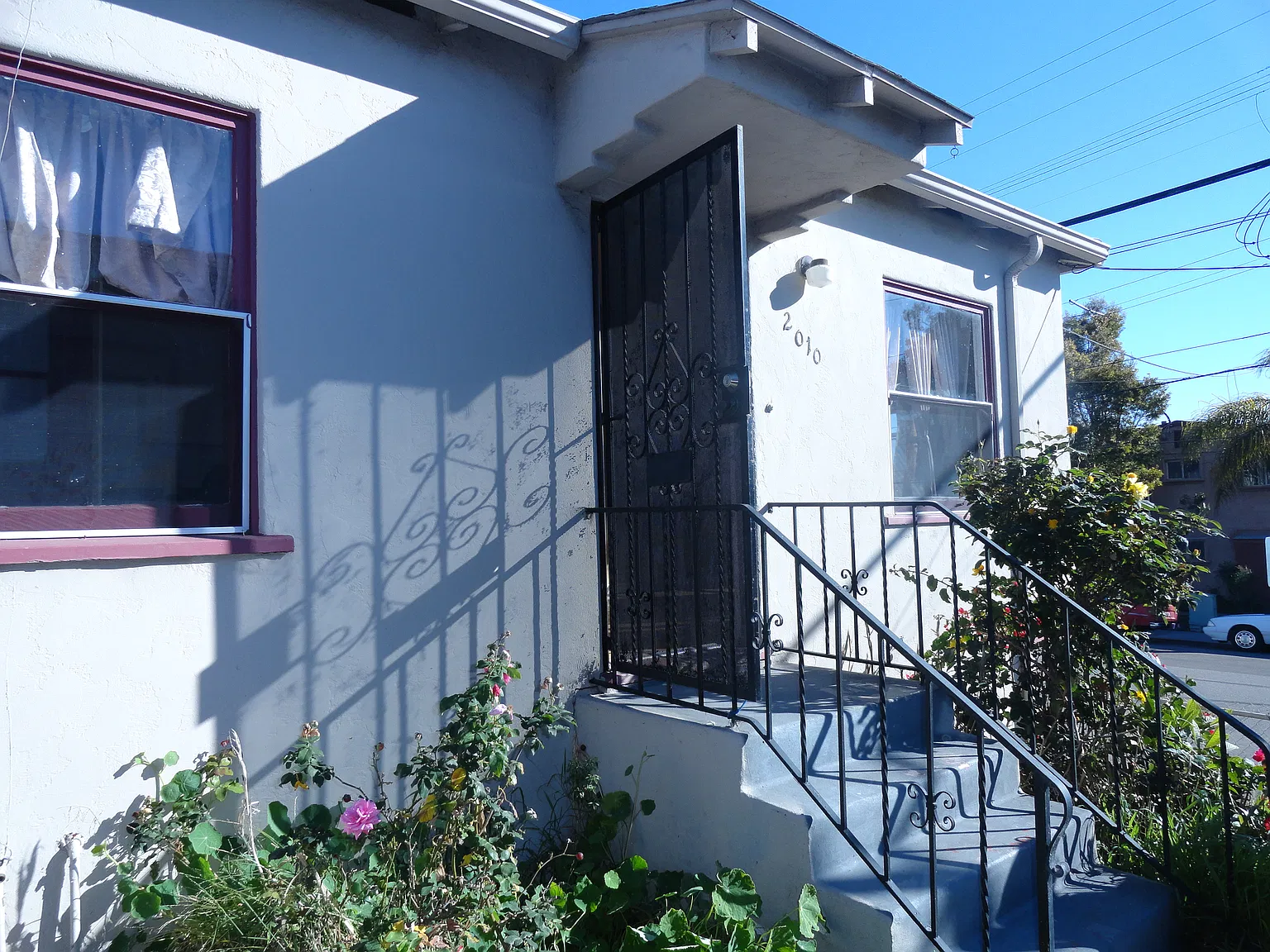 1 bed, 500 sqft, $2,100 — Photo 1