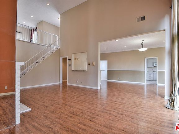 4th image of 6240 Whitsett Ave APT 303