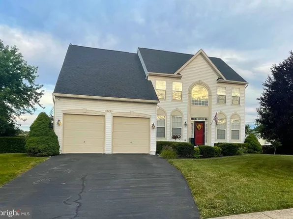 326 Cheltenham Dr, Stephens City, VA 22655