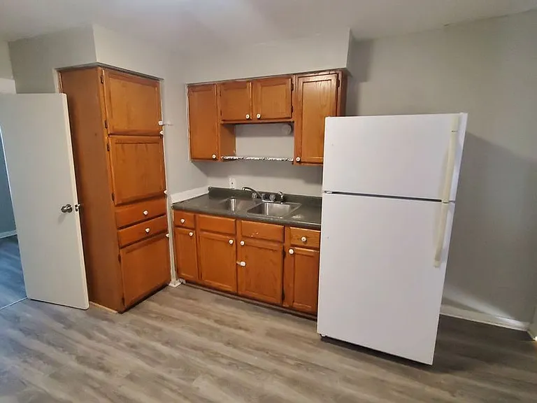 1532 S 13th St. (Duplex + Back Cottage) — Photo 8