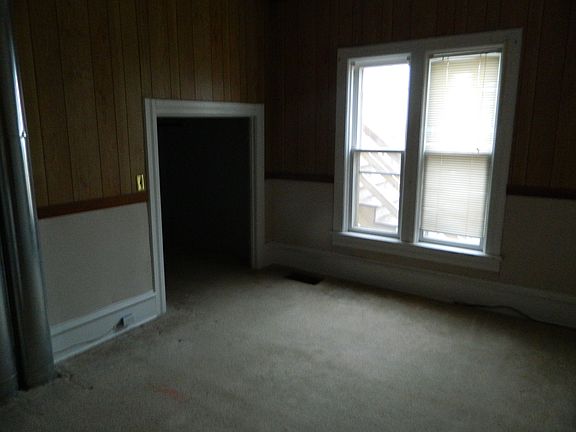 3rd image of W1243 Industrial Dr