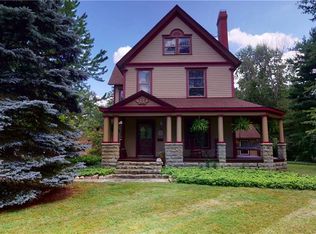 306 North St, Chardon, OH 44024