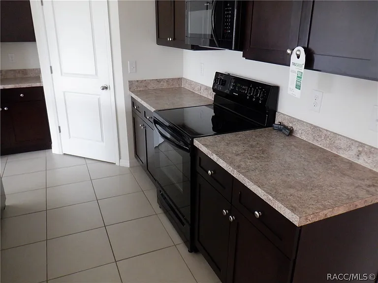 350 W Runyon Loop — Photo 10