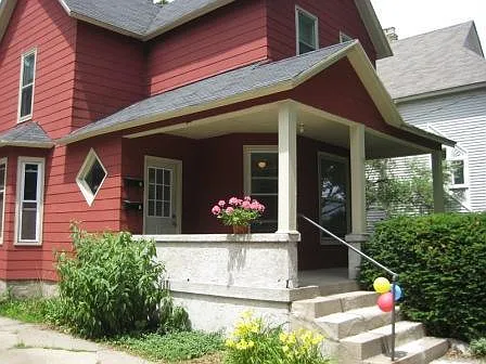 119 Paddock Ave SE #2 — Photo 1