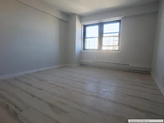 Rented by Sovereign Associates | media 10