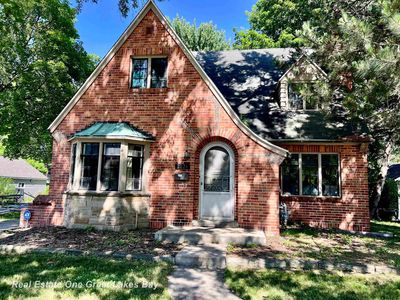 2274 Bay St, Saginaw, MI, 48602