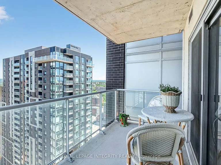 242 Rideau St #2505 — Photo 41