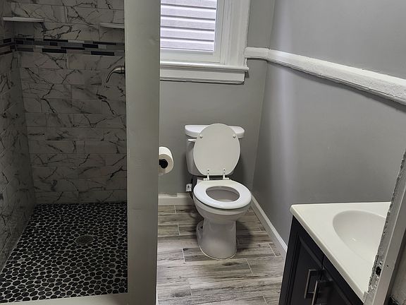 4th image of 269 S 19th St Floor 2