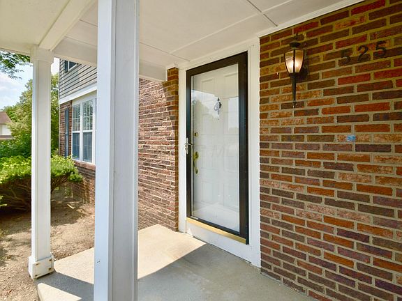 3rd image of 525 Whitson Dr