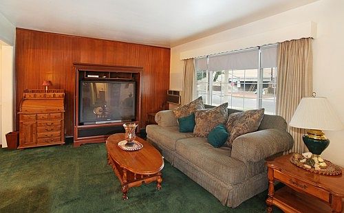 5th image of 8014 Poinsettia Dr