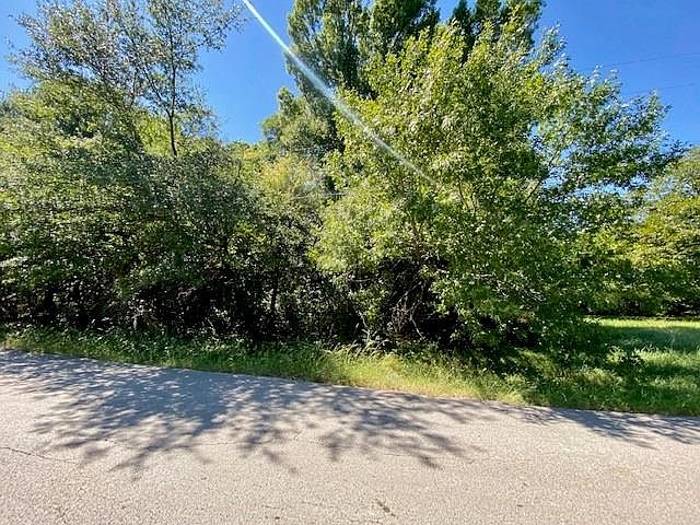 2nd image of 5105 Arrowdell Rd