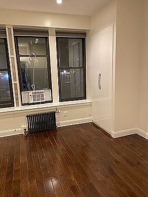3rd image of 230 W 135th St APT 1