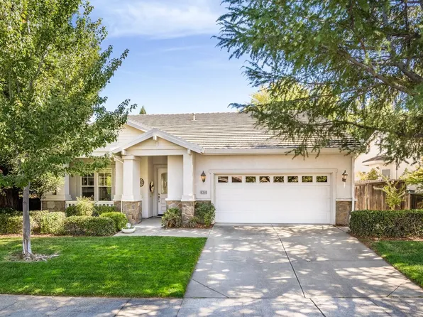 4364 Newland Heights Dr, Rocklin, CA 95765