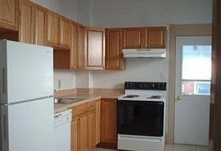 2nd image of 391 W Chew St