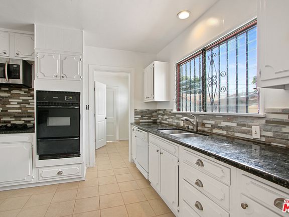 4th image of 1728 W 82nd St