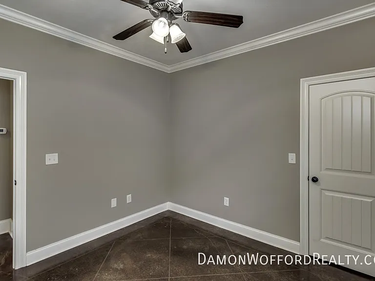 114 Lennox Pl — Photo 23