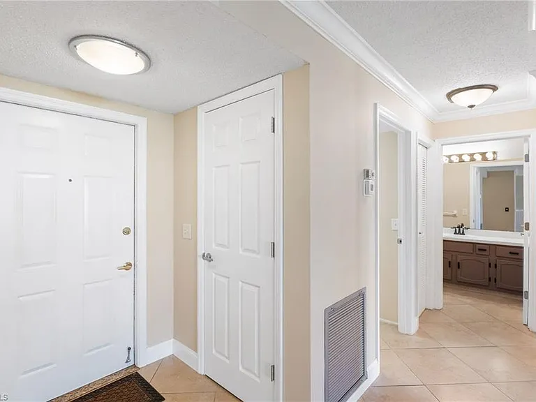 1784 Augusta Dr #202 — Photo 8