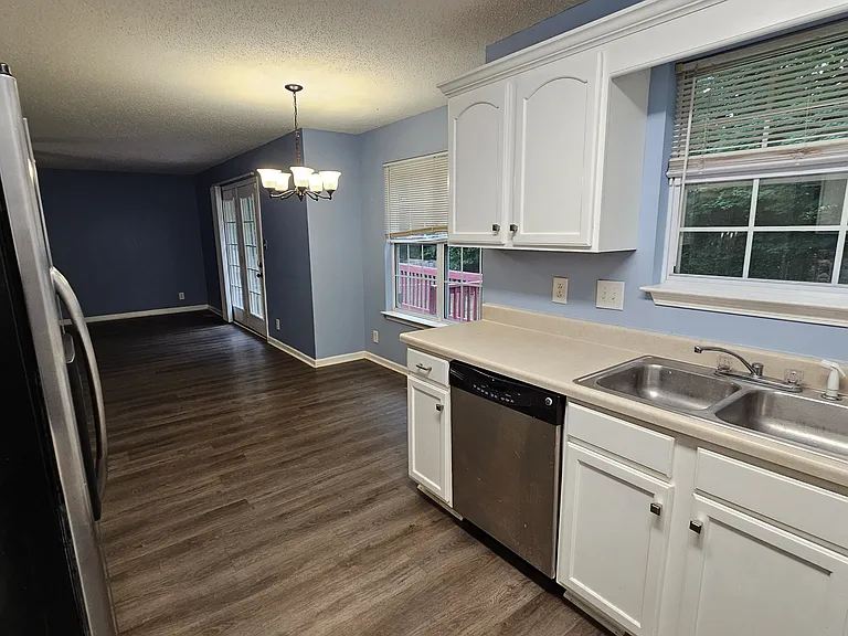 2475 Rafiki Dr — Photo 5