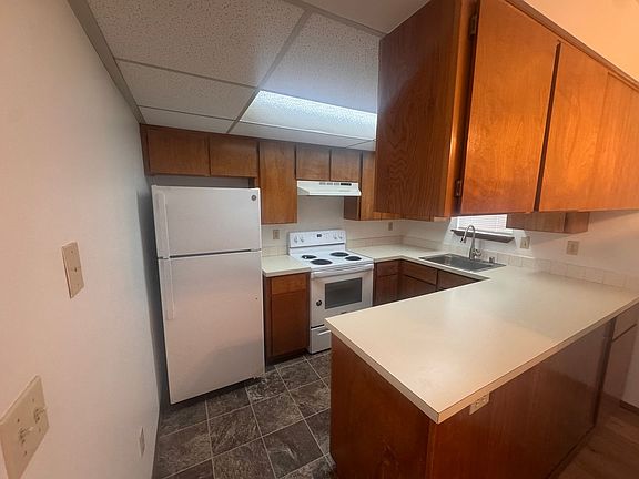 4th image of 824-830 E North Ave #824