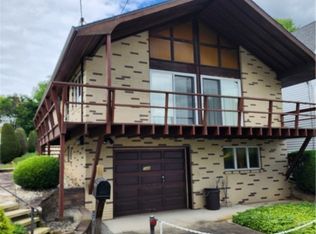 244 7th St, California, PA 15419