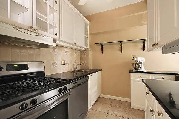 Sold by Corcoran | media 17