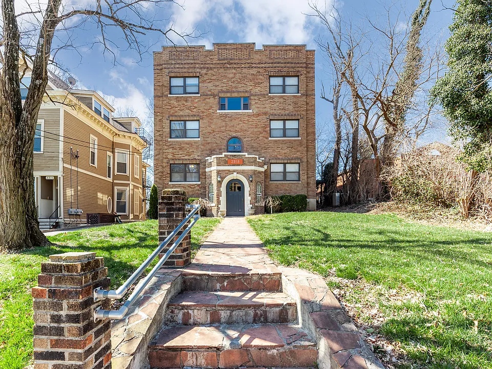 2315 Kemper Lane