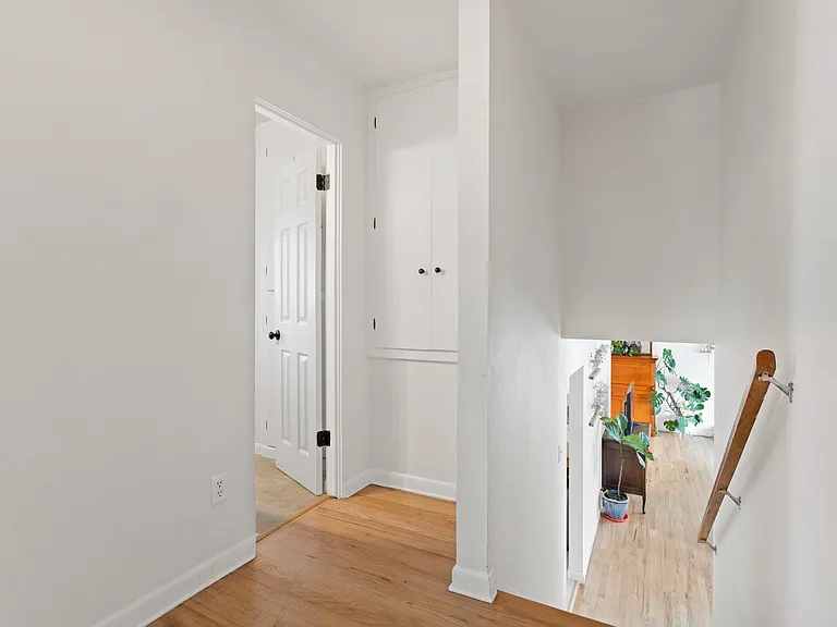 2506 Lelaray St — Photo 20