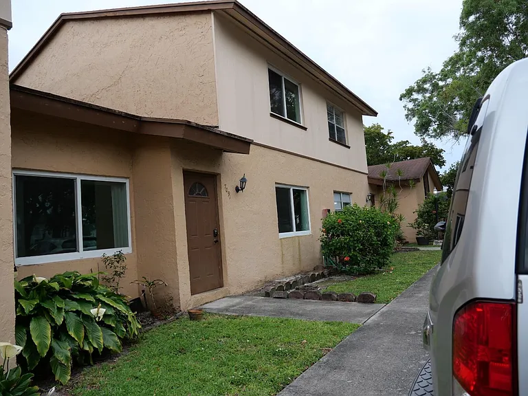 7091 W Sunrise Blvd #7091 — Photo 3
