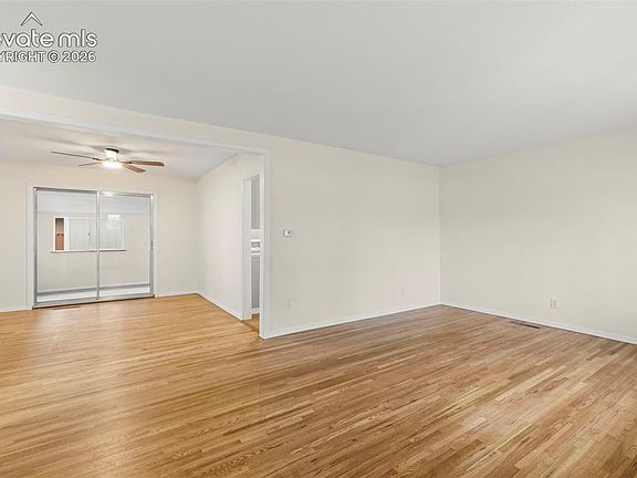 4th image of 100 Leta Dr