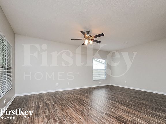 2nd image of 10904 Peppersong Dr