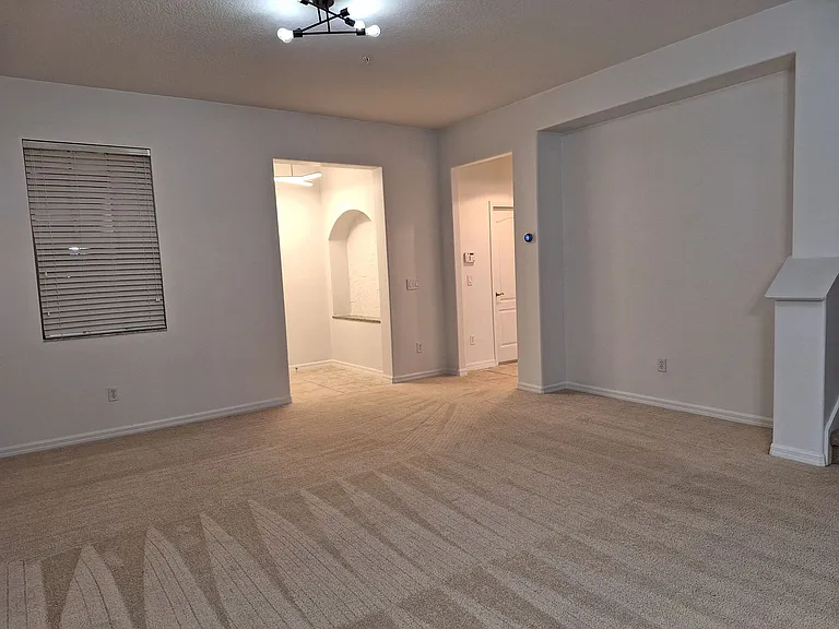 1017 Priory Cir — Photo 36