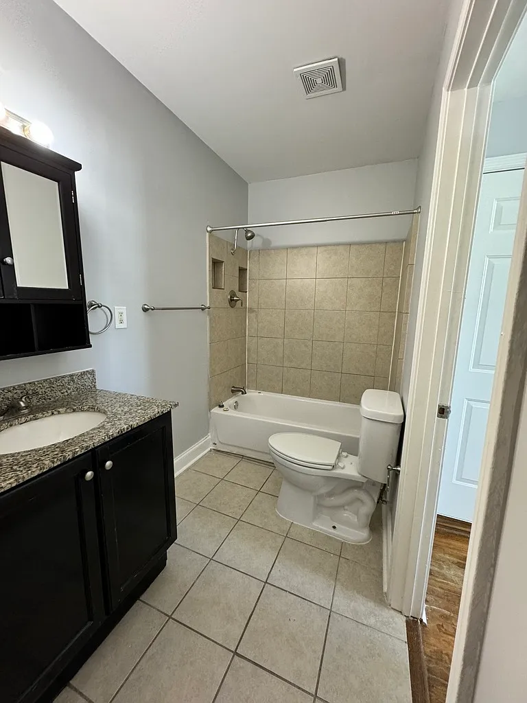 1 bed, 700 sqft, $1,325 — Photo 4