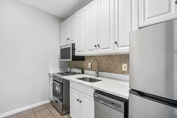 Rented by Corcoran | media 8