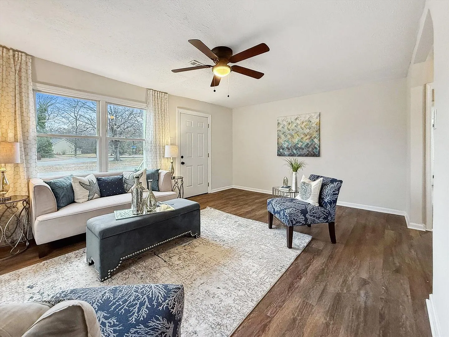 Renovated home in Heart of Hampton Roads — Photo 3