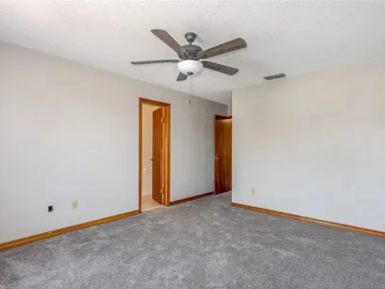 200 Florida Shores Blvd #200 — Photo 17