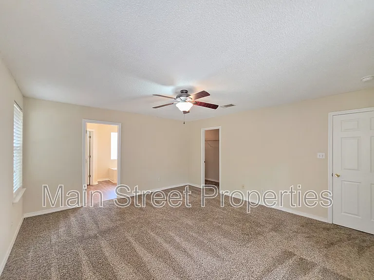 1057 Freeboard Blvd — Photo 12